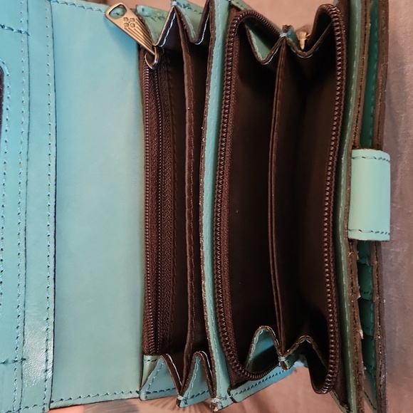 Patricia Nash turquoise leather wallet - Picture 6 of 12